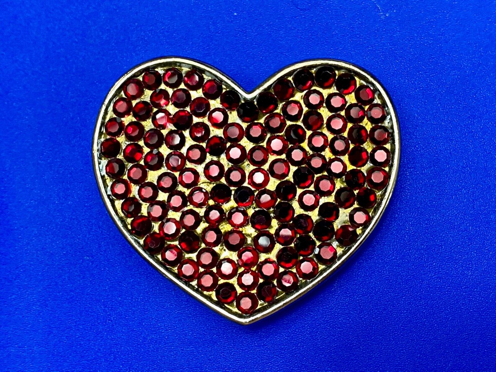 Beautiful Jeweled Red Rhinestone covered HEART cutout belt buckle