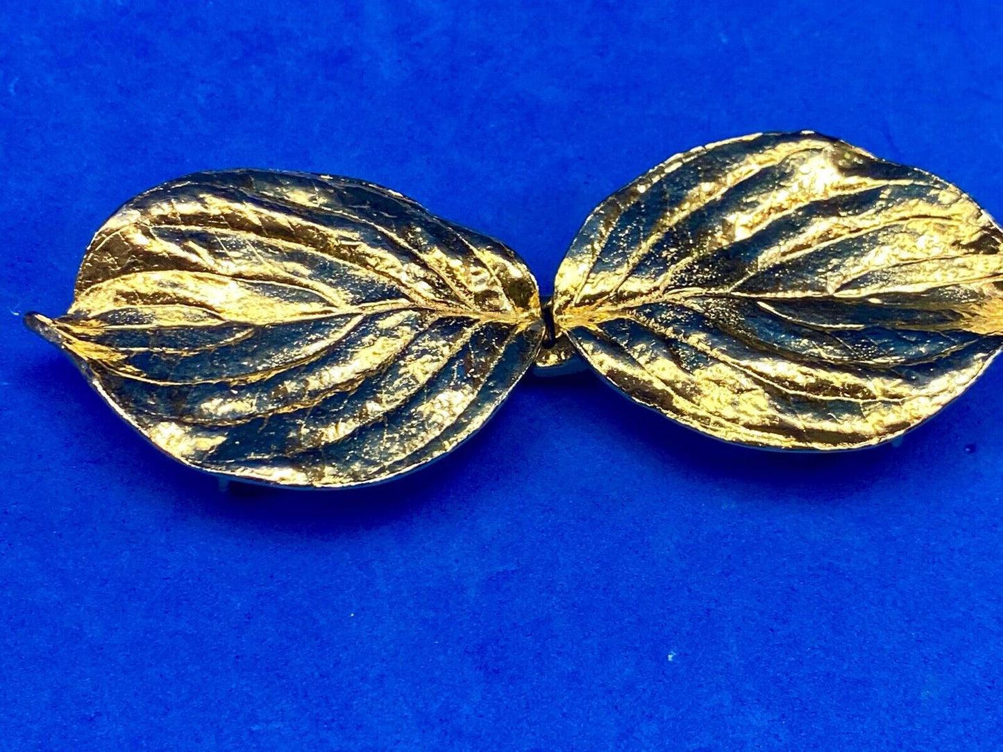 Vintage gold tone two piece interlocking 5" wide leaf belt buckle w/ makers mark