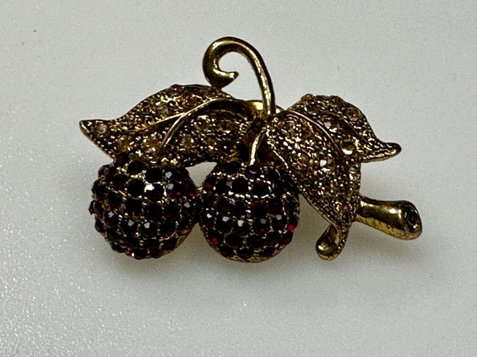 Two Cherries Cluster Fruits Vtg. Rhinestone Covered Figural Gold Tone Brooch Pin
