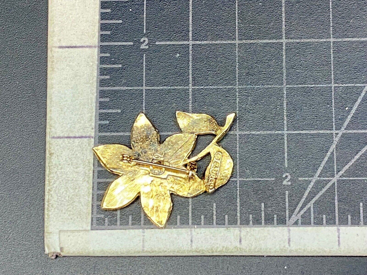 Vintage Gerry's Textured figural Flower Brooch Pin Goldtone Brooch