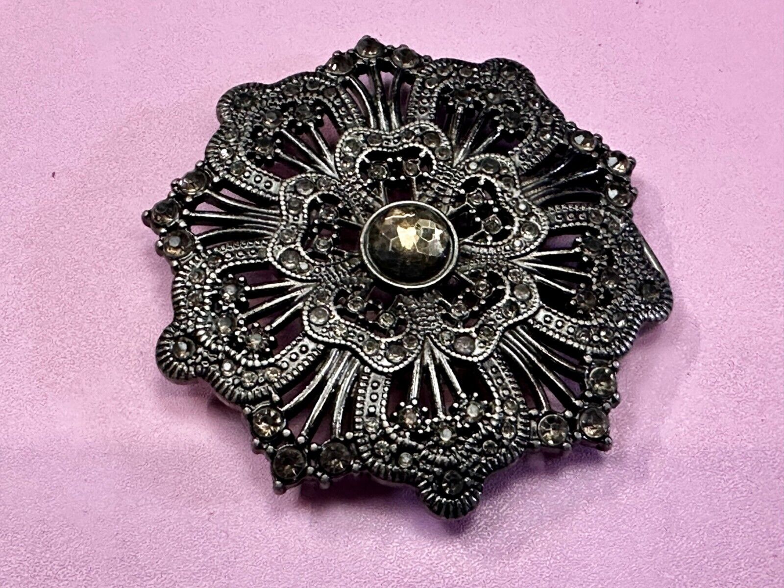Victorian Style Beautiful Flower Shaped Rhinestone Accented Ladies Belt Buckle