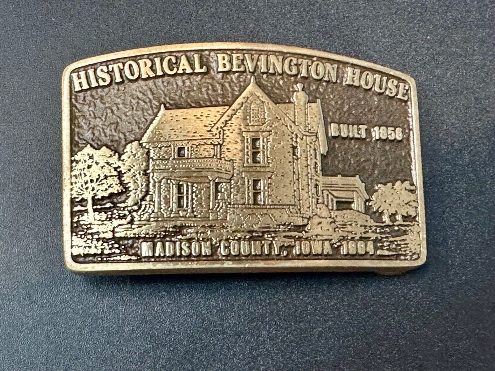Vintage Historical Bevington House Madison County Iowa commemorative belt buckle