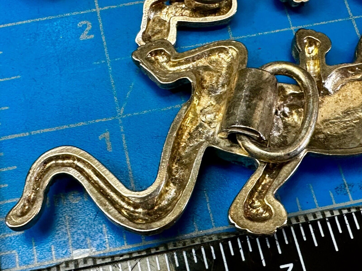 Alligators Crocodiles multi segmented gold tone large Vintage Belt Buckle Loops