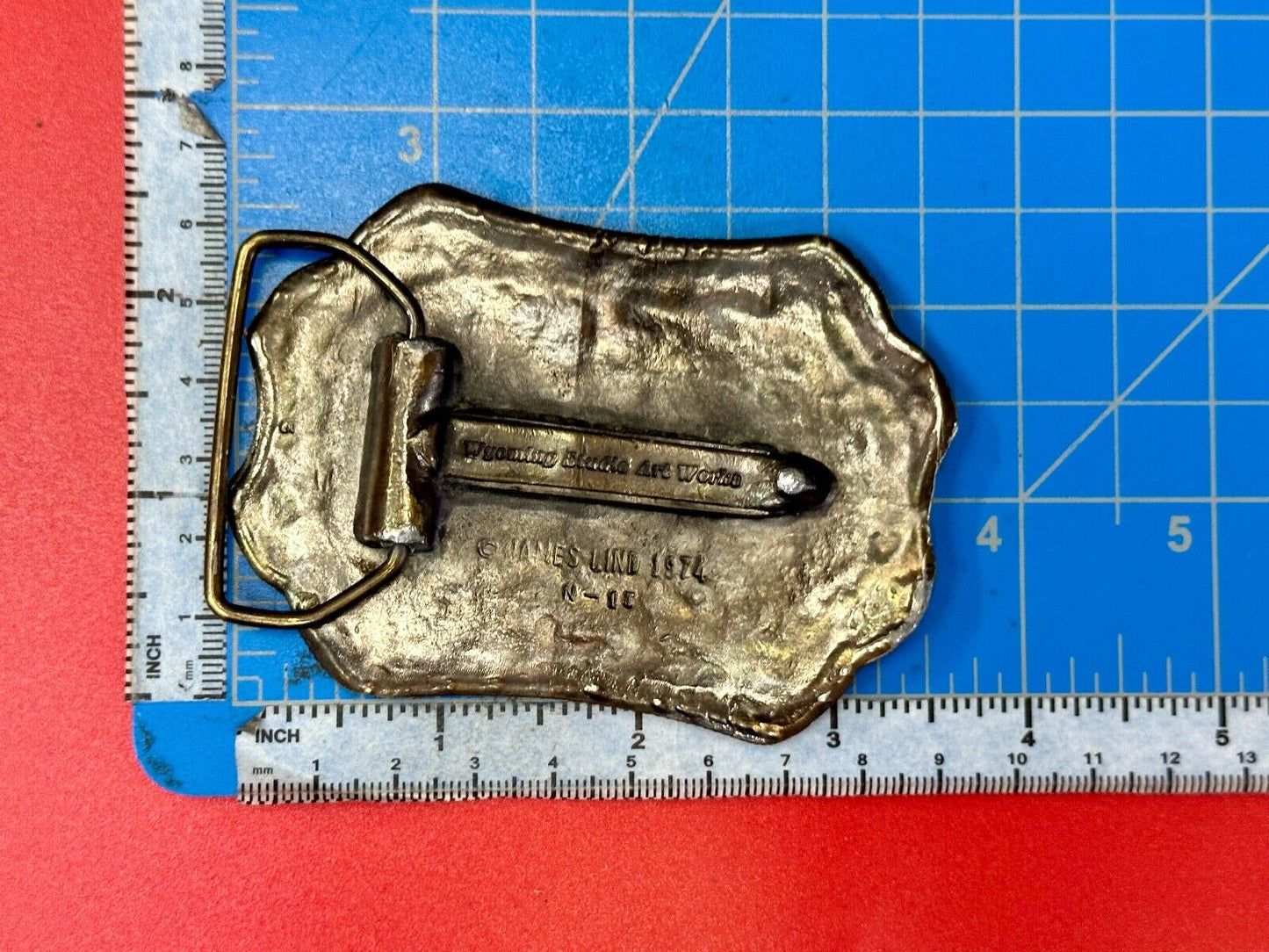 vintage Deer Buck hunters Wyoming Studio art works belt buckle to restore paint