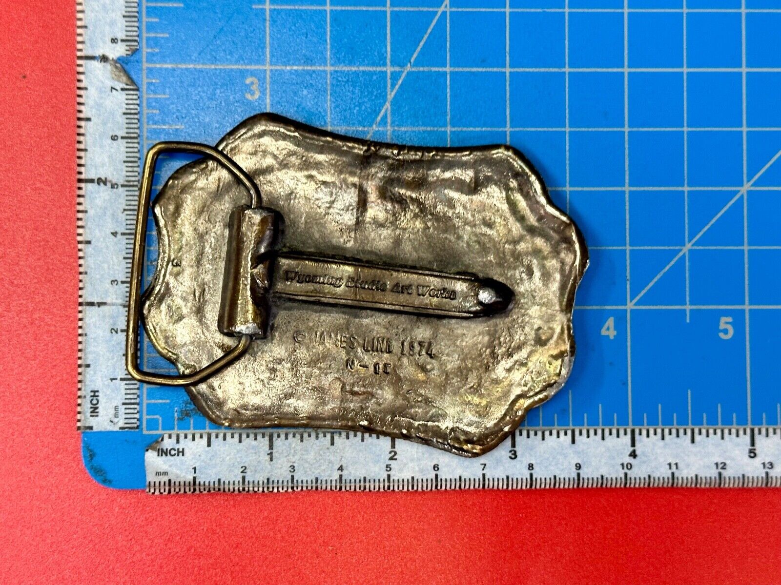 vintage Deer Buck hunters Wyoming Studio art works belt buckle to restore paint