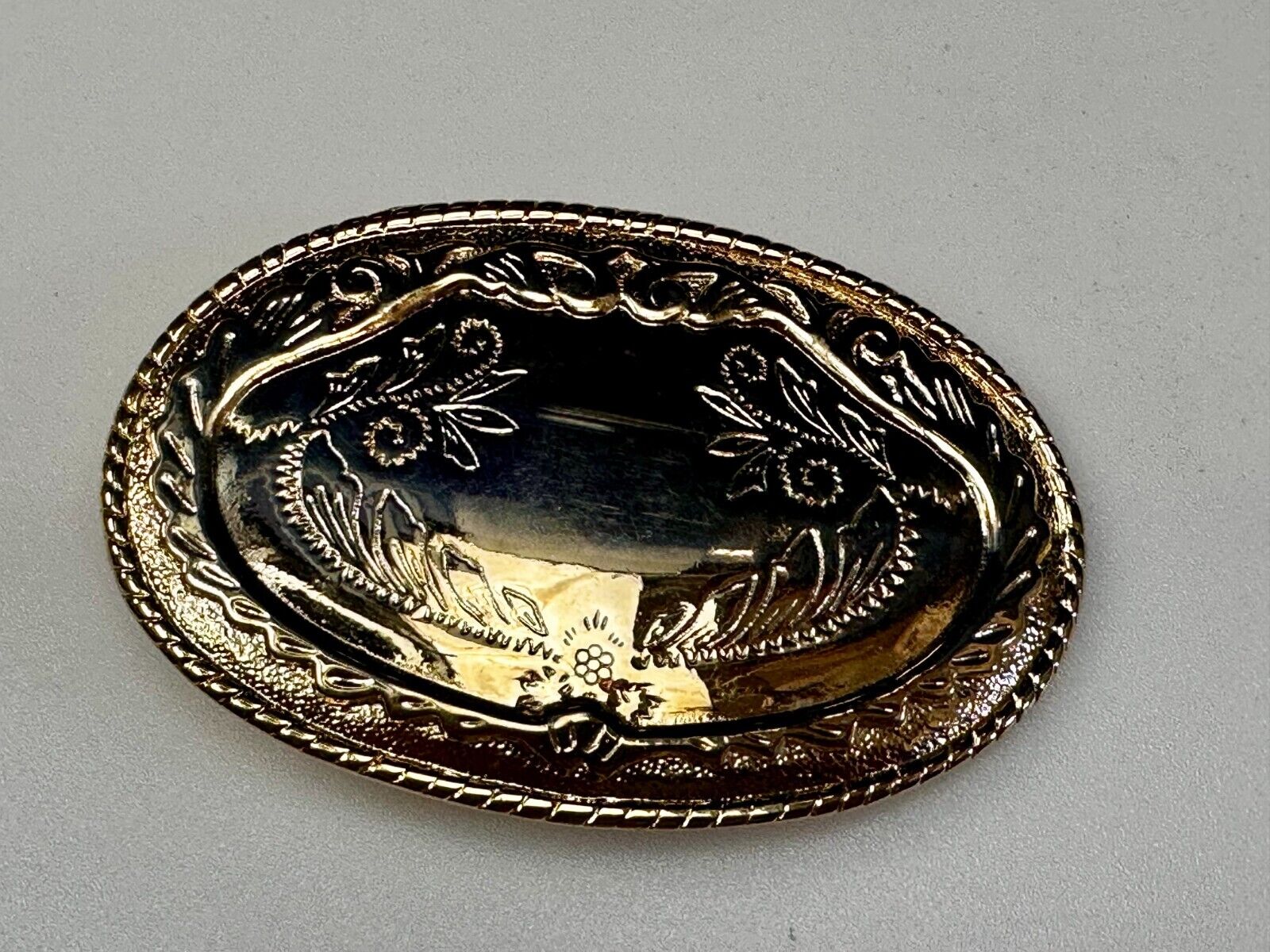 Vintage Flower Swirl Reflective Gold Tone Oval Replacement Belt Buckle