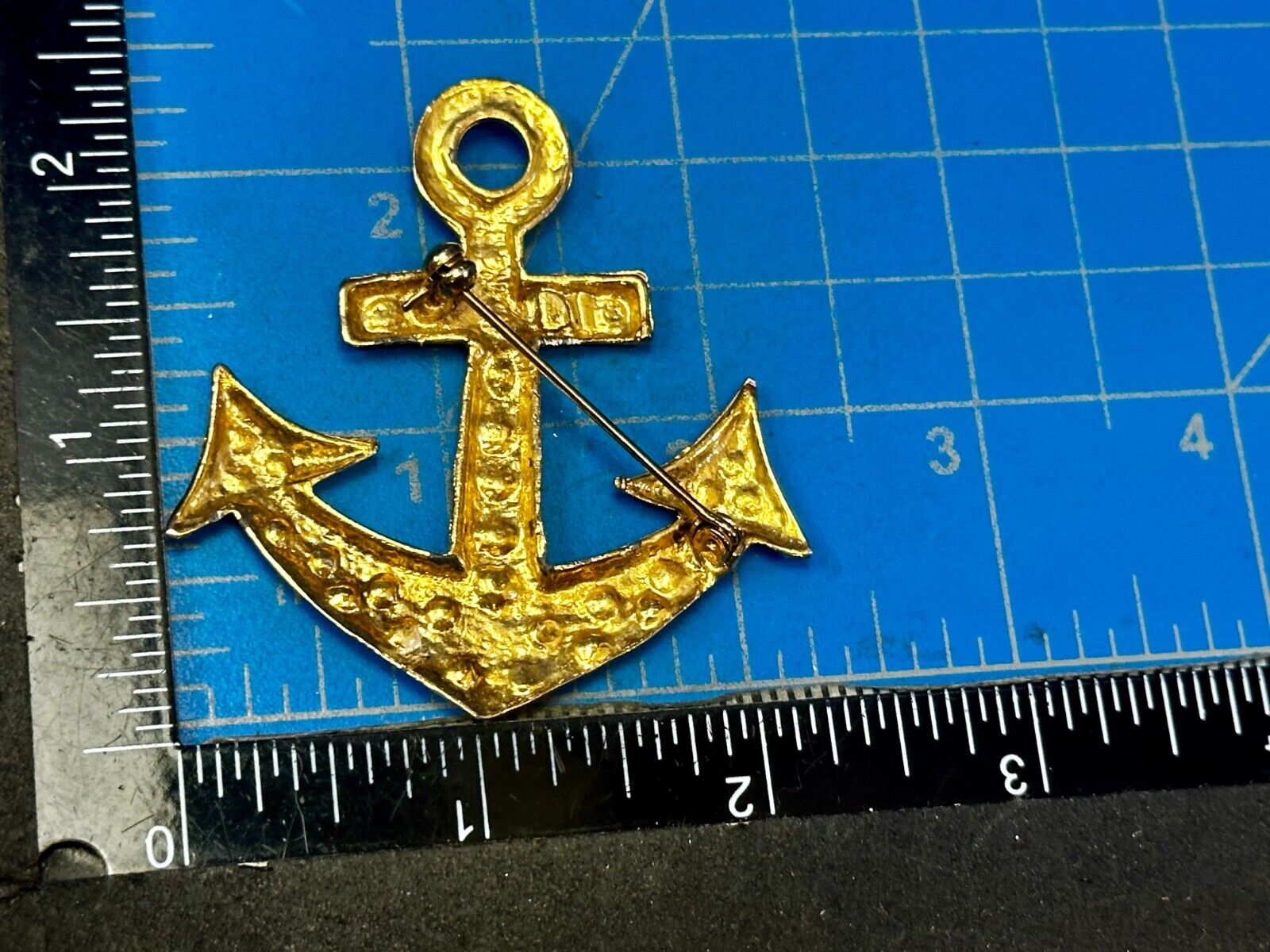 Anchor Ship Sailor Nautical Ocean Open Seas Gold Tone Vintage Brooch Pin