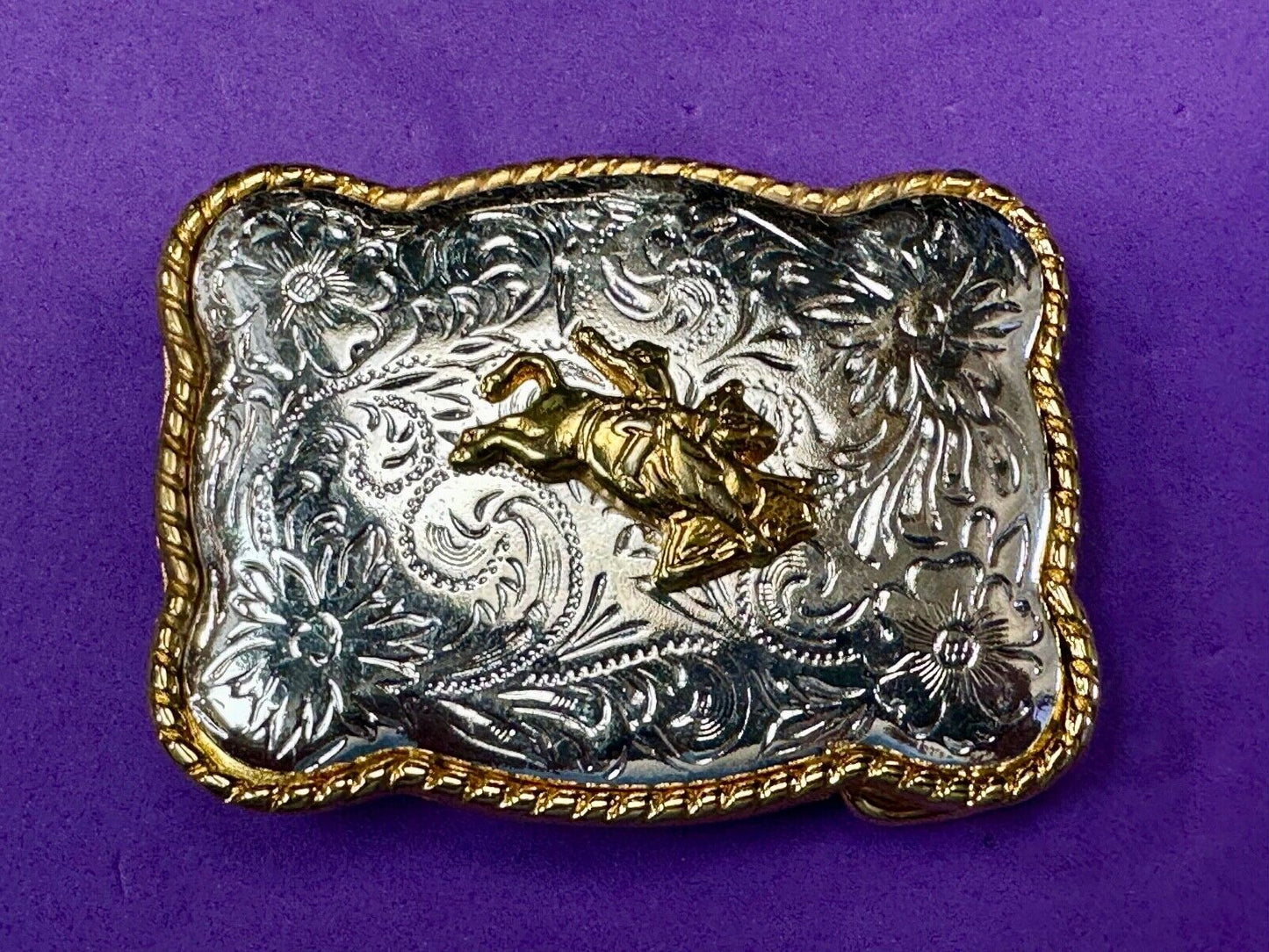 vintage Ivan Western two tone rodeo cowboys belt buckle