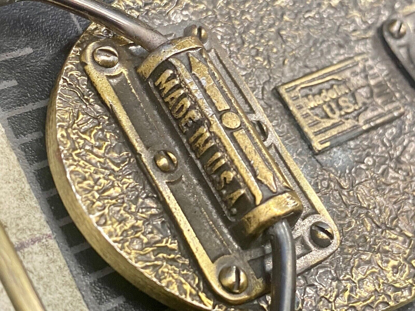 Vintage 1970S Nra Ila  Defender Of Firearms Freedom Belt Buckle 