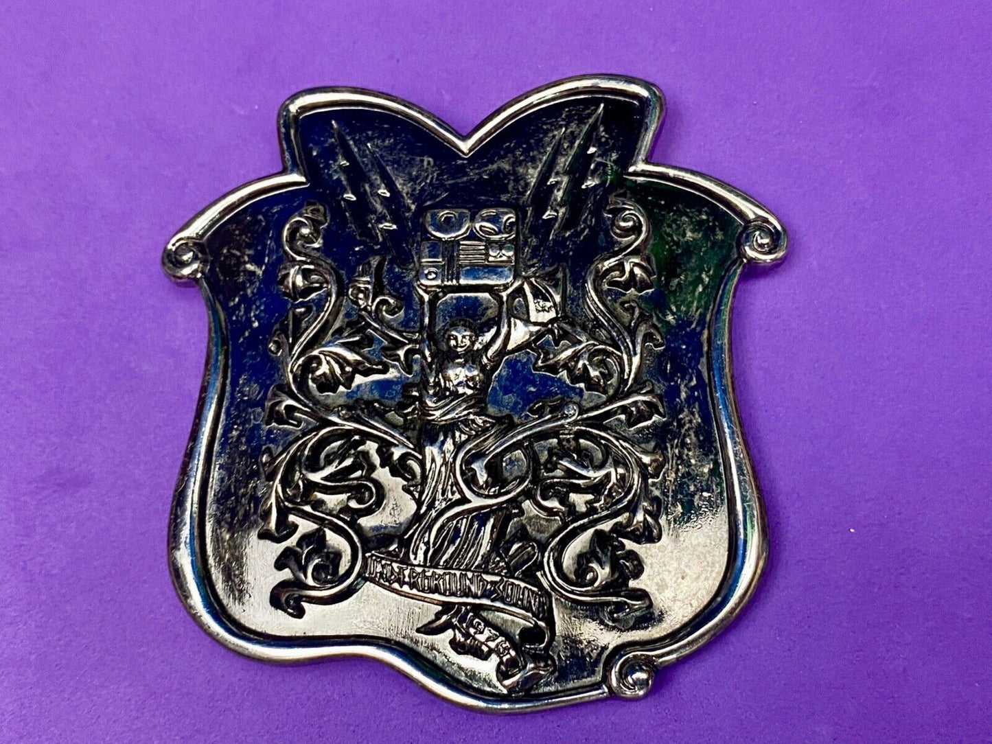 Unknown To Me, Gothic? Woman Lightning Bolts  Flower Shaped Belt Buckle
