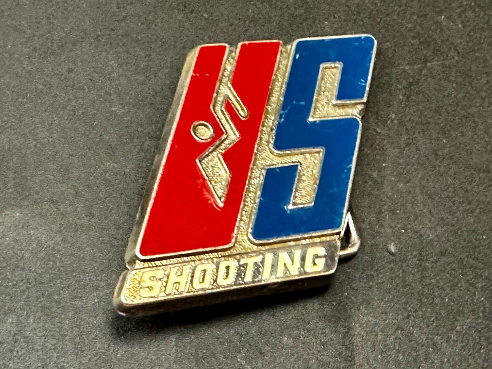 US Shooting Team Red White & Blue Commemorative Gun Rifle Spots Belt Buckle