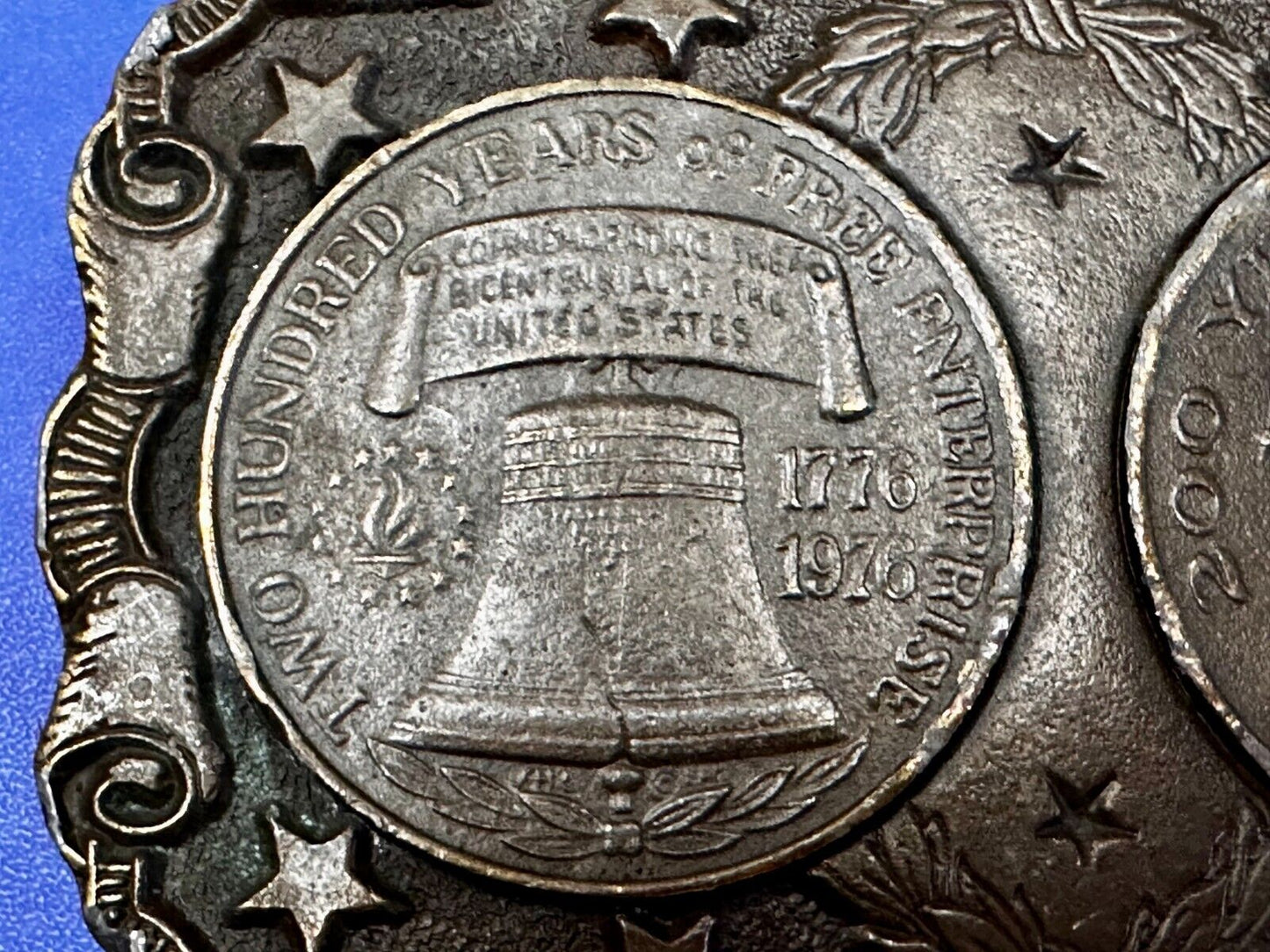 200 YEARS OF FREEDOM USA BICENTENNIAL 76 Coin Collectors Patriotic Belt Buckle