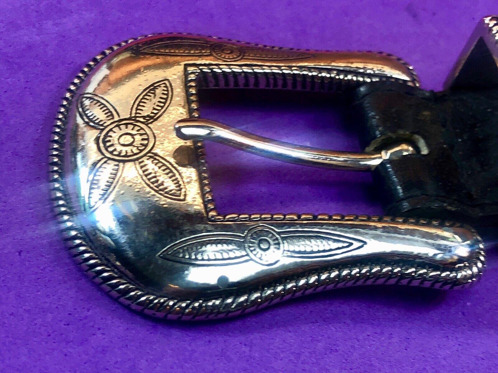 two piece Western Dress belt buckle with flower swirl pattern