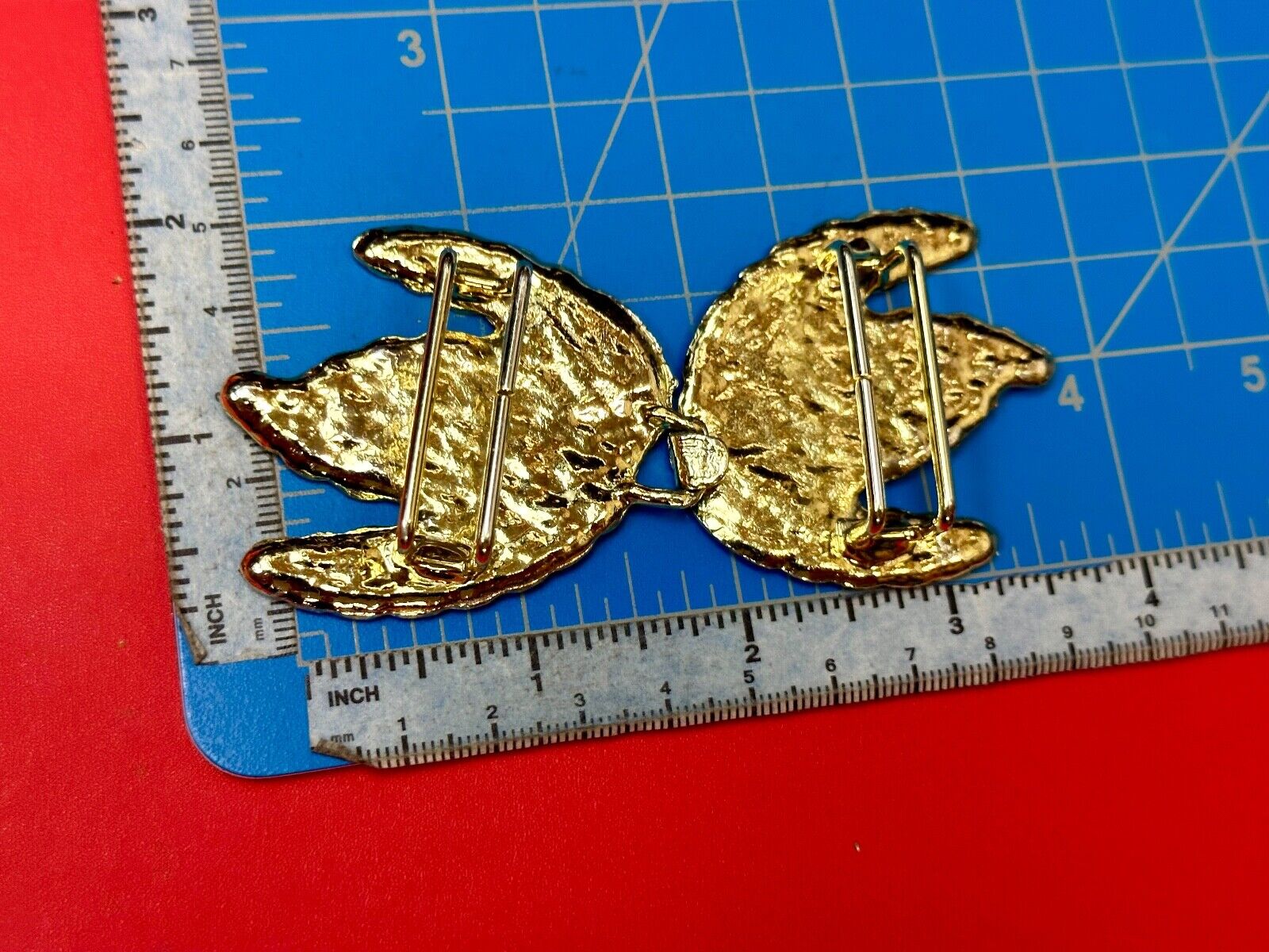 Two piece Leaf Pattern Interlocking white or light gold color belt buckle