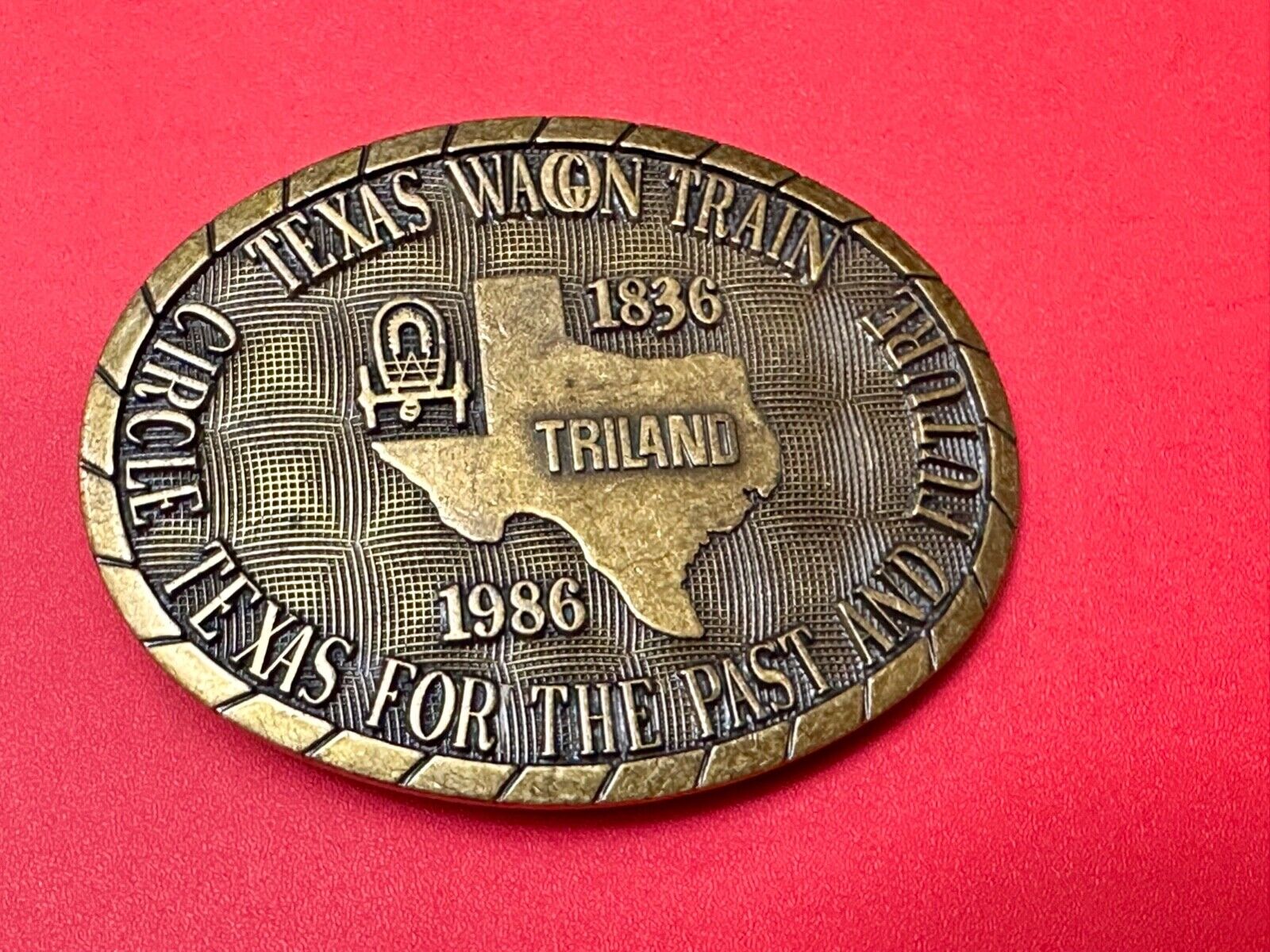 1986 Texas wagon train TRILAND  Circle Tx for past & Future Balfour belt buckle