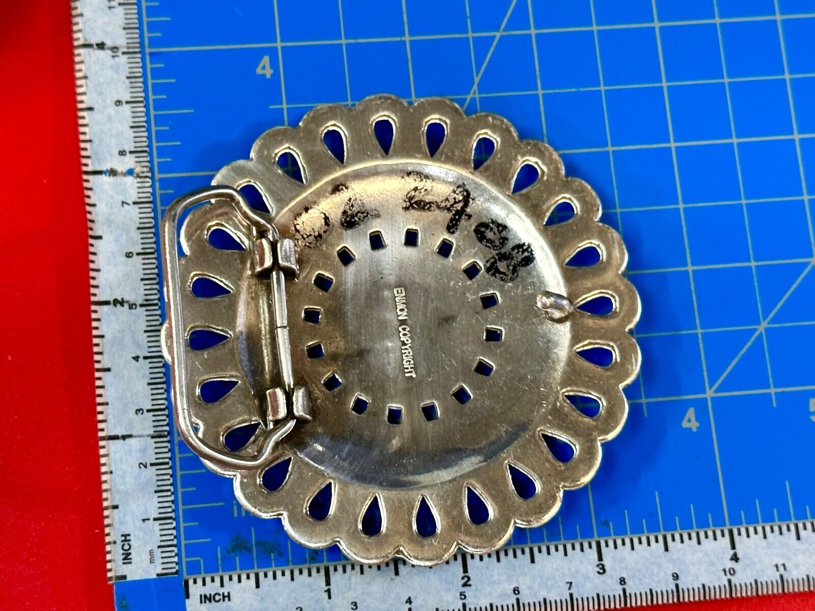 Vintage Flower shaped silver tone red rhinestone accented belt buckle
