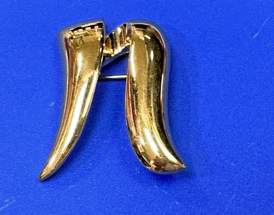 Abstract vintage Monet signed gold tone brooch pin