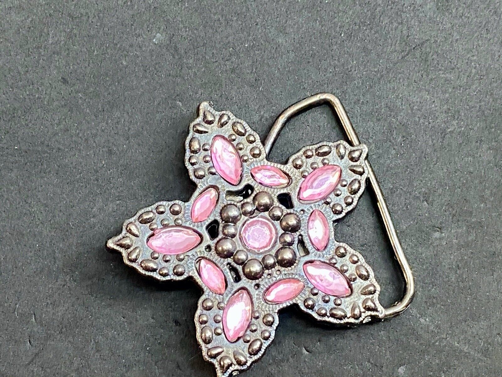 Beautiful star Vintage Cut - Out Multiple rhinestone belt buckle 
