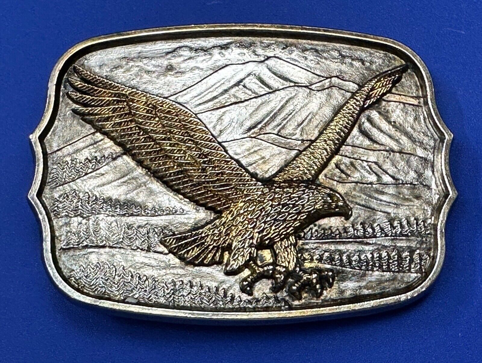 Patriotic American Eagle Hunting Diving Flying over USA Mountainside belt buckle