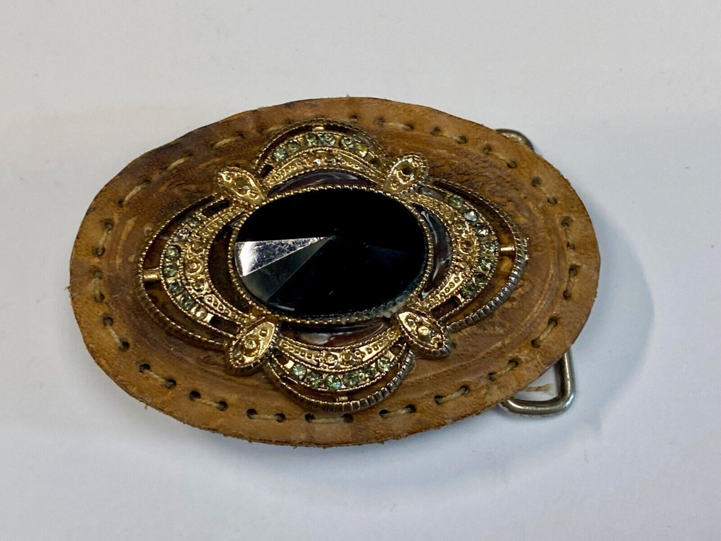 Vintage Leather oval belt buckle with cracked Oval Cab style center belt buckle