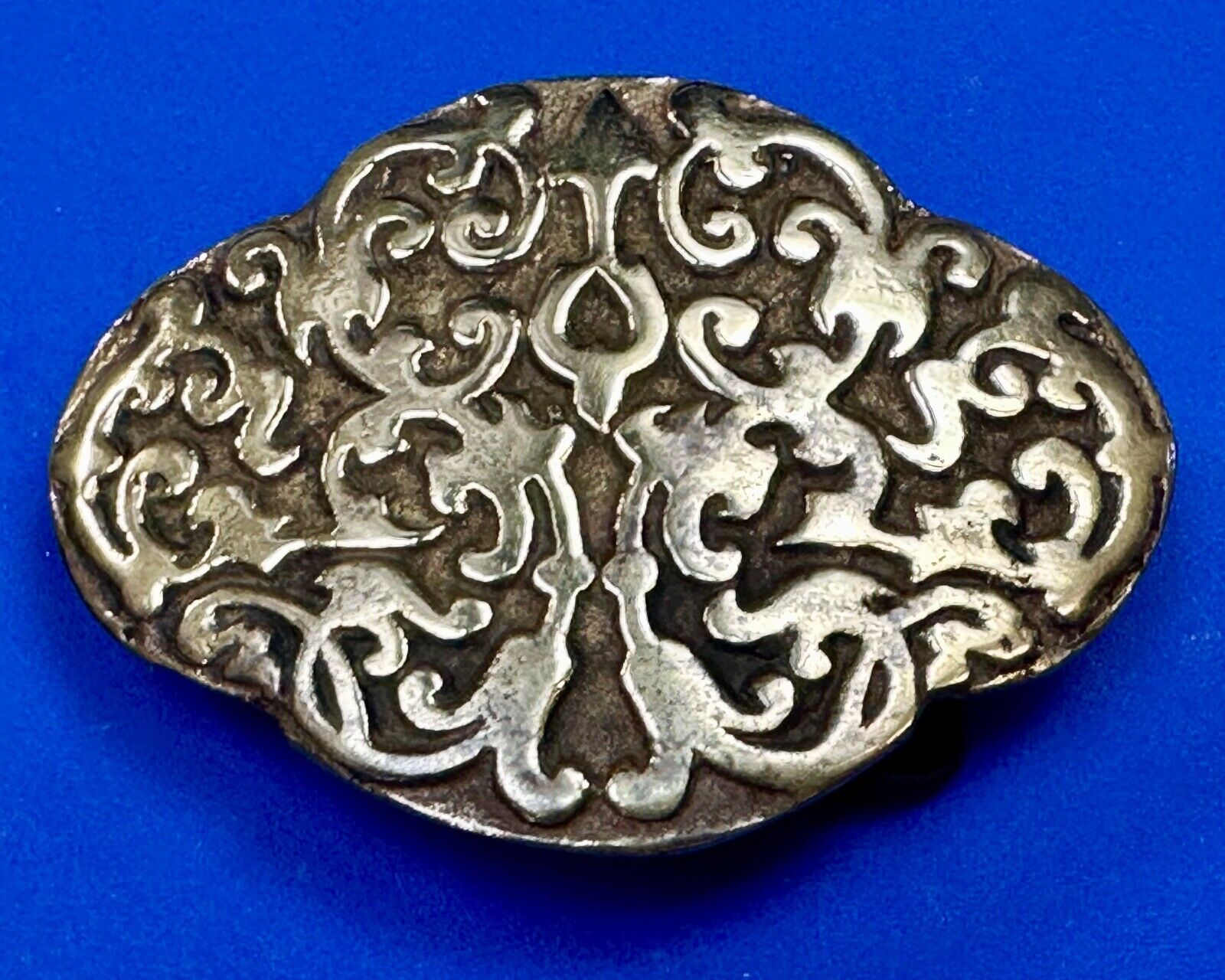 Vintage Hippie Hobo style curved swirl pattern cross solid brass belt buckle