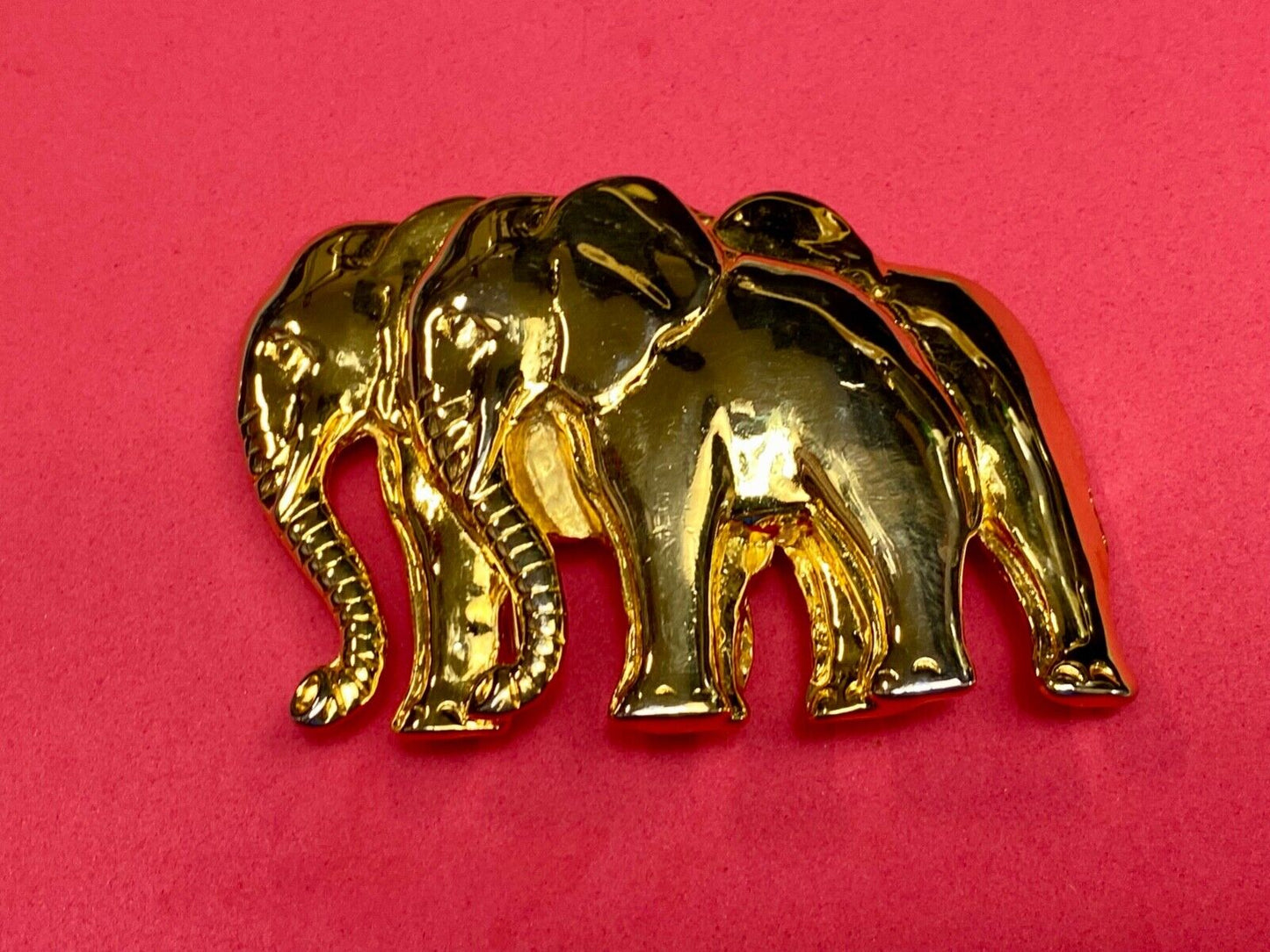 Two Walking Standing Elephants Pair - RARE! LORie Spring 1987 belt buckle