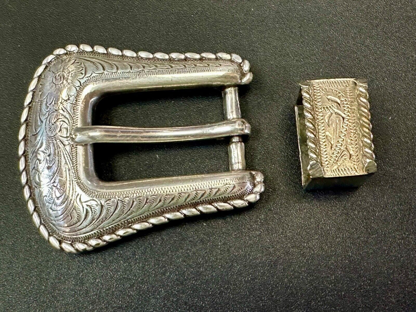 Two piece Ranger Set vintage 1996 silver tone buckle and keeper