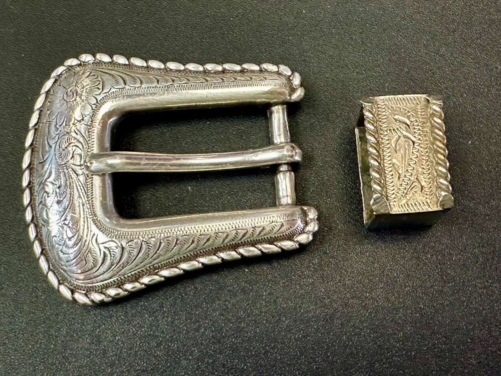 Two piece Ranger Set vintage 1996 silver tone buckle and keeper