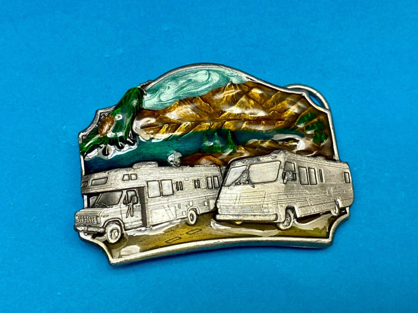 Traveling In A Motor Home Rv Camper Vintage Belt Buckle  - L-50 By Siskiyou