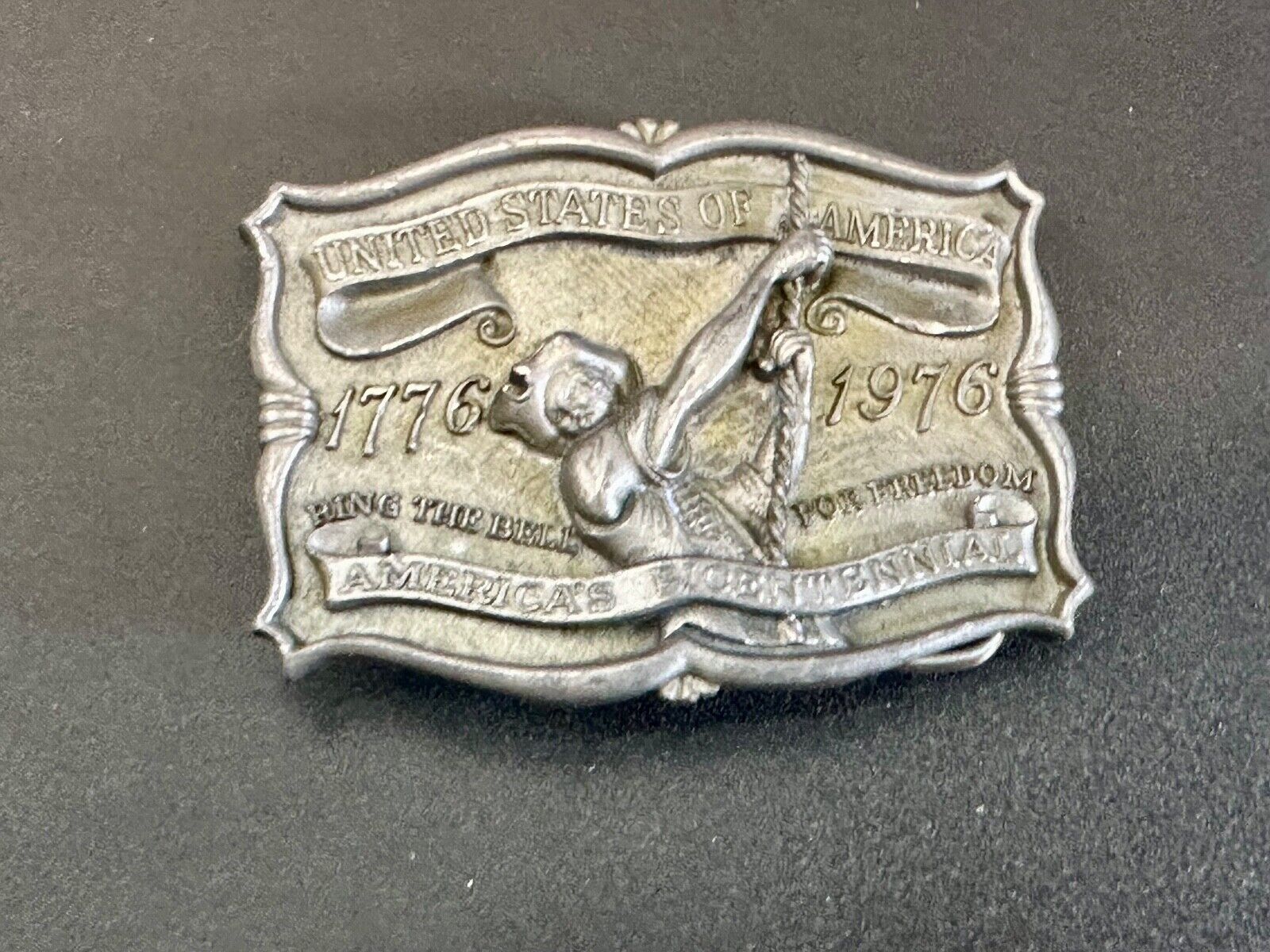 Americas Bicentennial 200 year Celebration 1976 belt buckle by Prov-Line