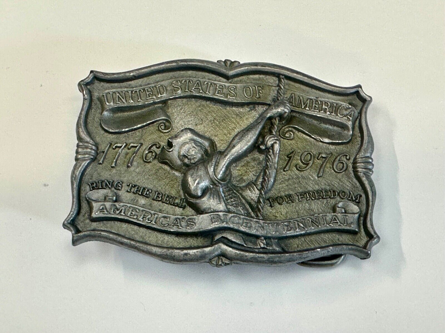 Americas Bicentennial 200 year Celebration 1976 belt buckle by Prov-Line