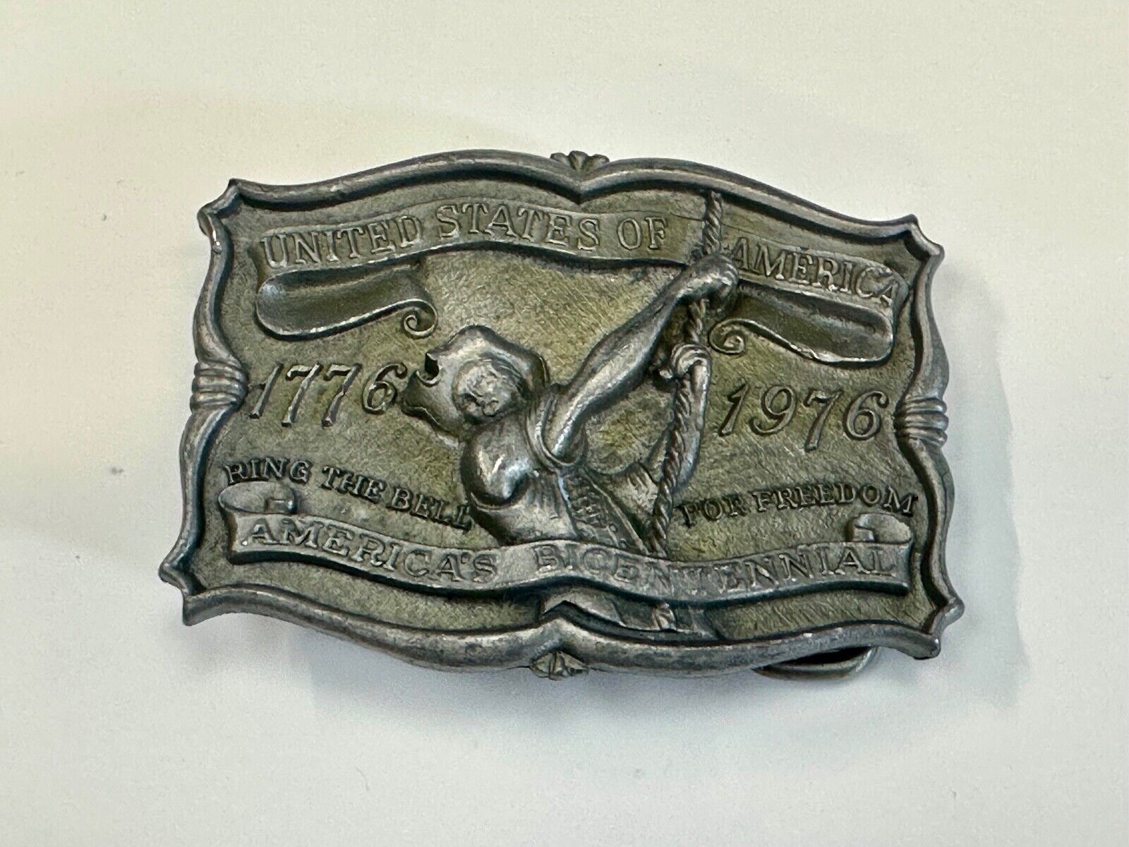 Americas Bicentennial 200 year Celebration 1976 belt buckle by Prov-Line