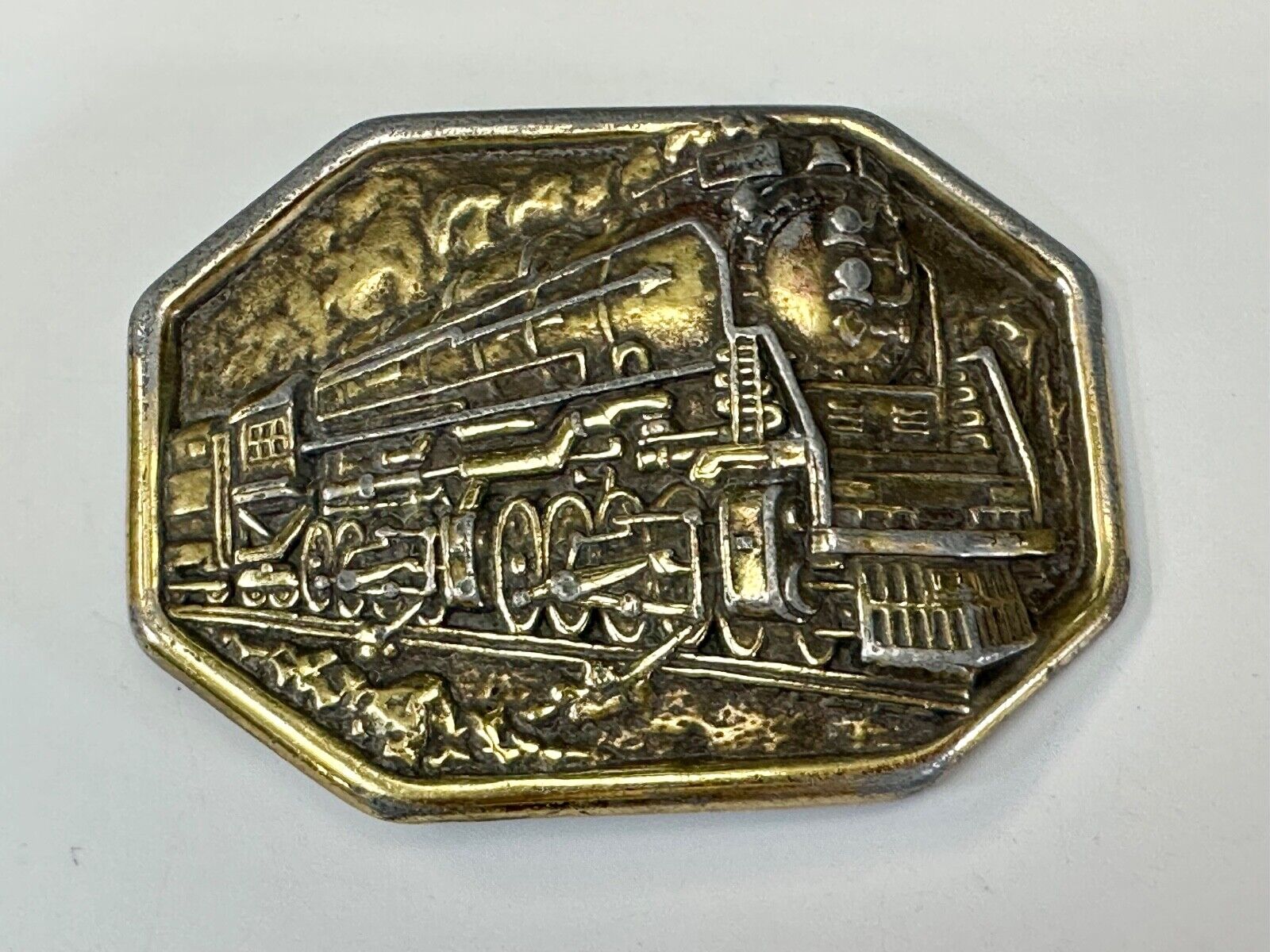 Train Engine Steam Locomotive RR collectors  Vintage 70s belt buckle by Avon