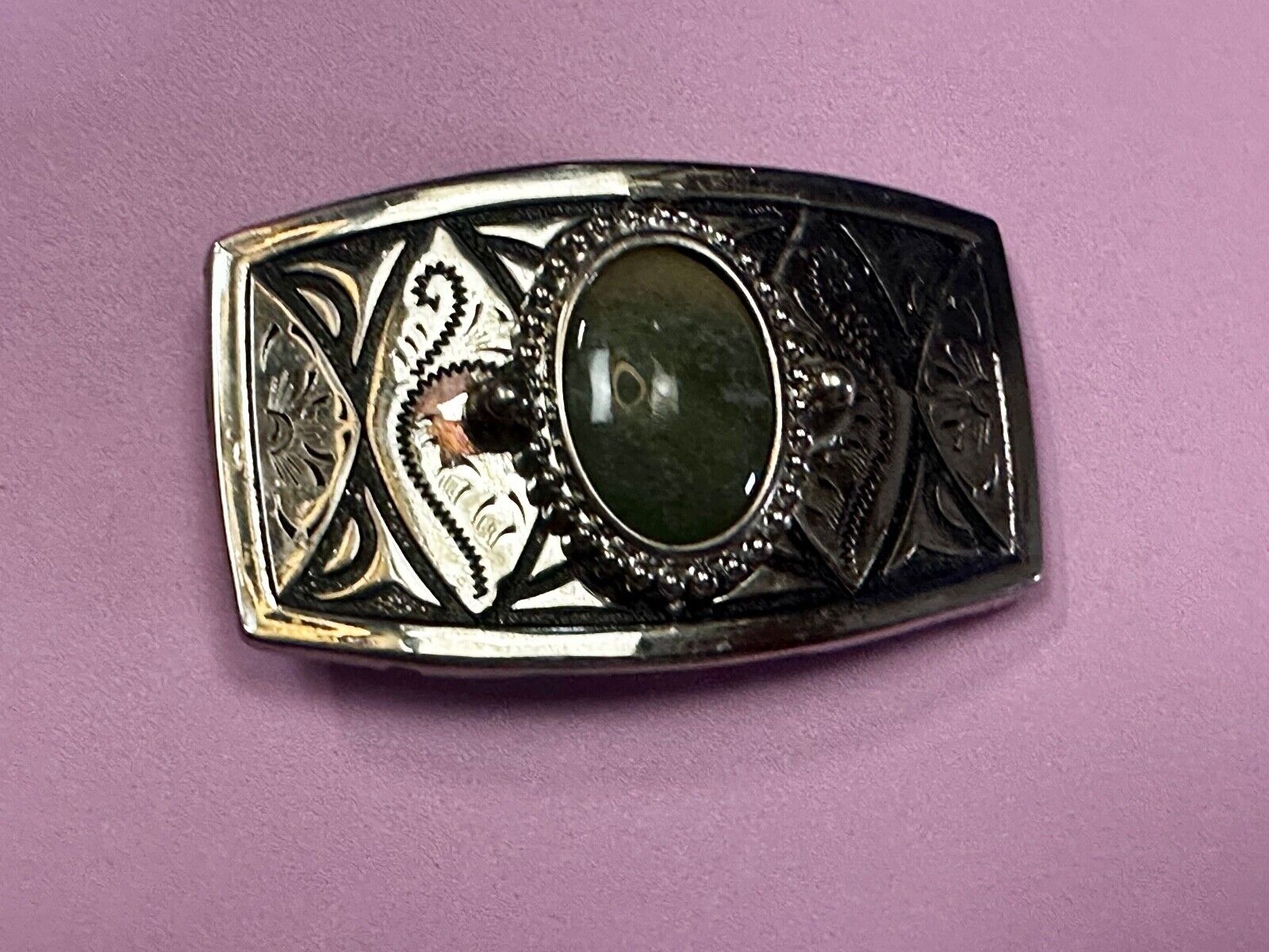 Vesuvianite? Cabochon Cab Centerpiece - Western silver & black color Belt Buckle