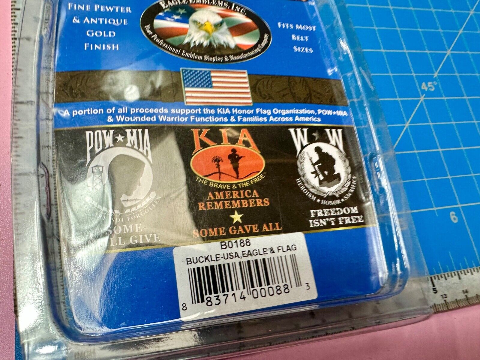 US VETERANS MEMORIAL  SOME GAVE ALL AMERICAN FLAG EAGLE BELT BUCKLE (EE B0188)