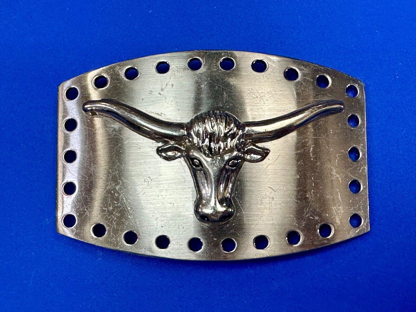 vintage Heavy large LONGHORN - Distinct hole boarder belt buckle