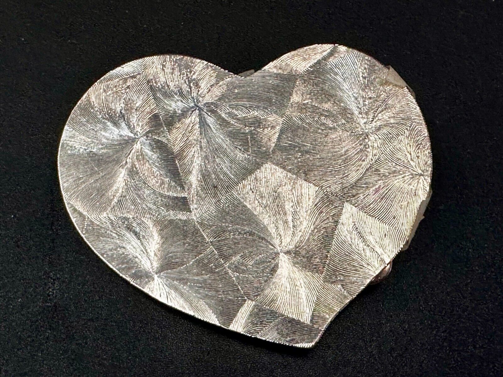 Artisan Heart Shaped Brushed Silver Color Cutout Belt Buckle