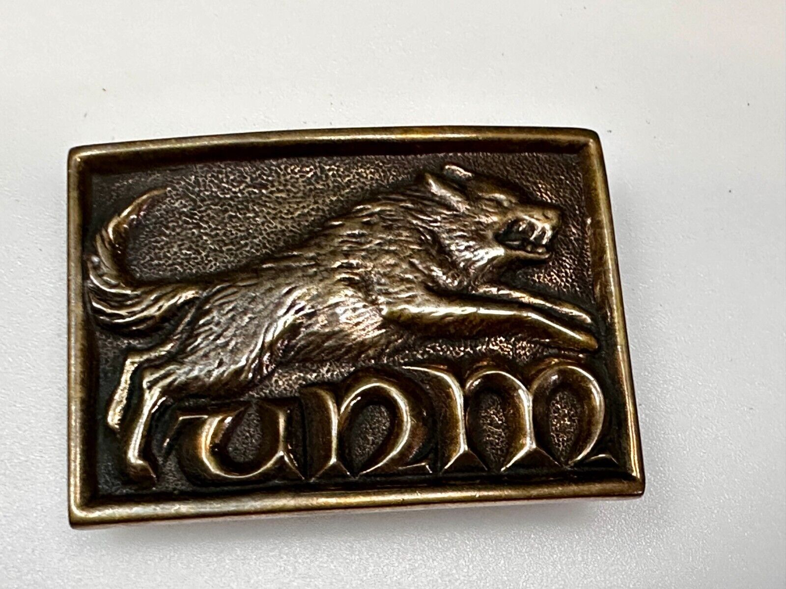 UNM Lobos University New Mexico  Vintage School Spirit Football Belt Buckle
