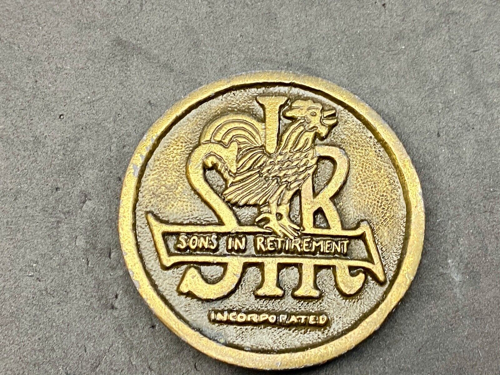 Vintage California SIR - Sons in Retirement round logo belt buckle 