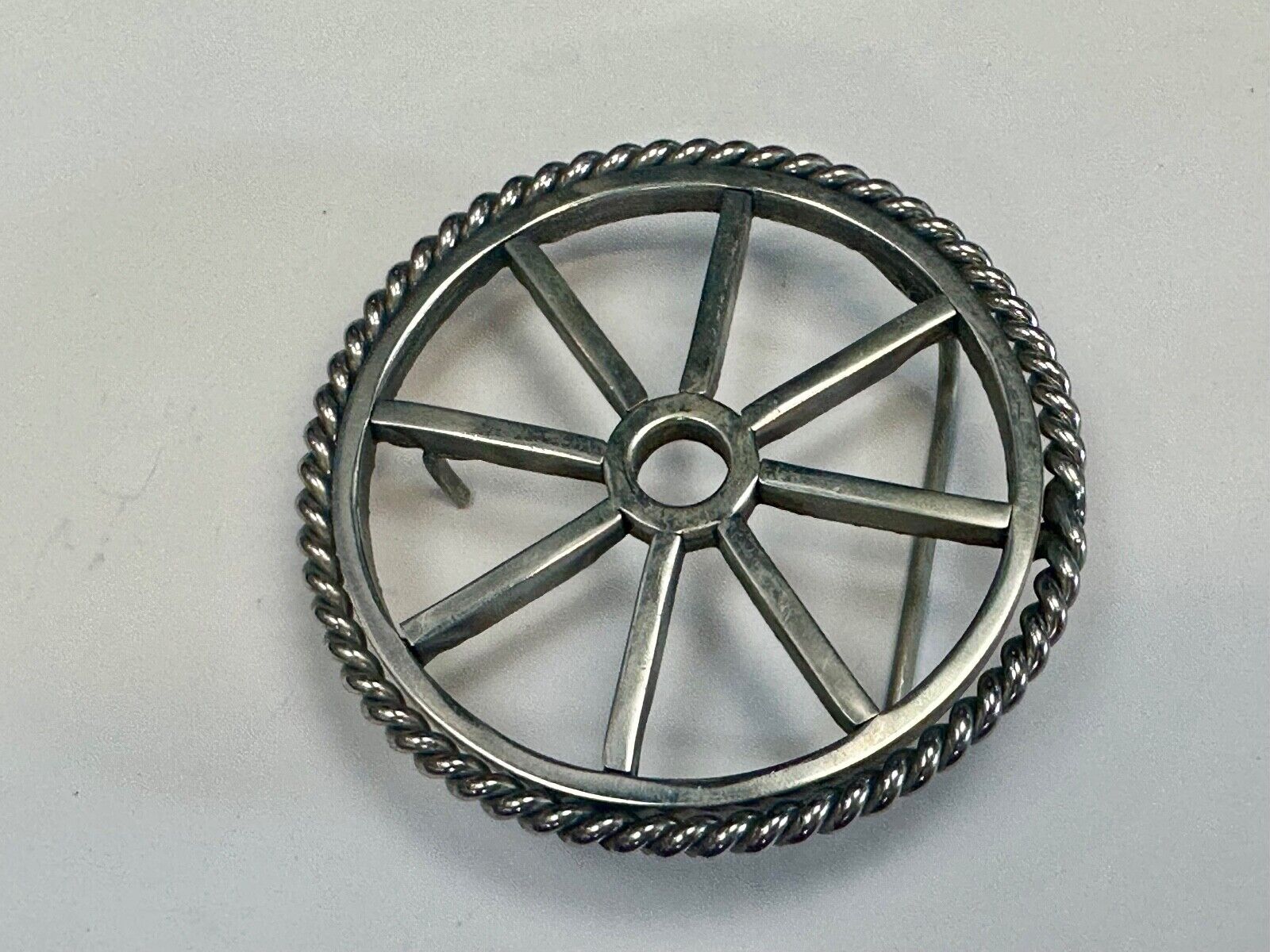 Unique Wagon Wheel Pattern Open Cut-Out Silver Tone 3" Artisan Belt Buckle