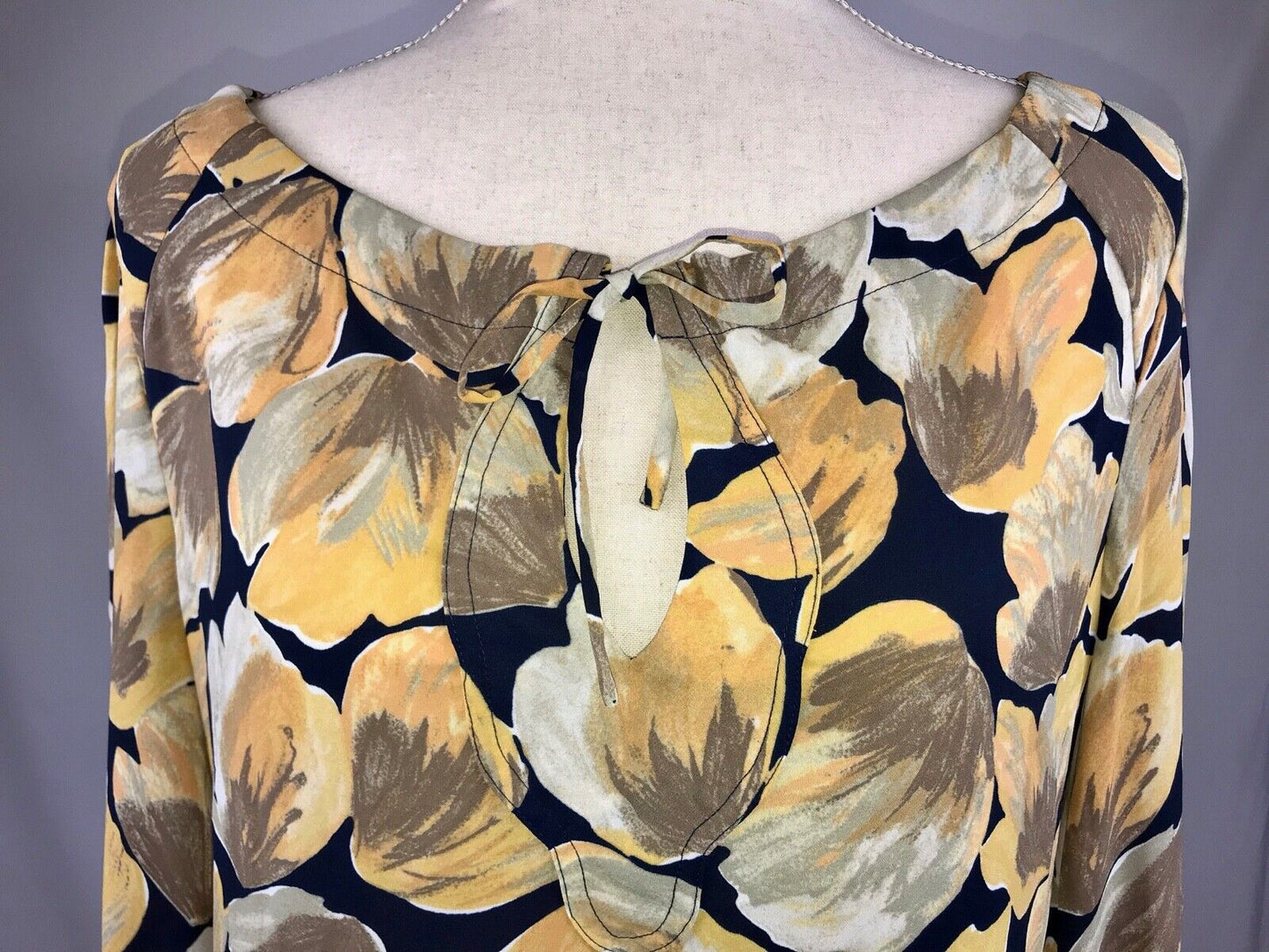 Anthropologie MEADOW RUE Michelia Yellow Navy Floral Peasant Blouse Top Tunic 10