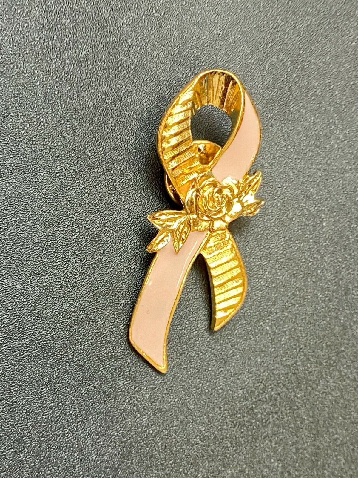 Vintage Avon Breast Cancer Awareness Lapel Pin Pink Ribbon Roses Brooch Pin
