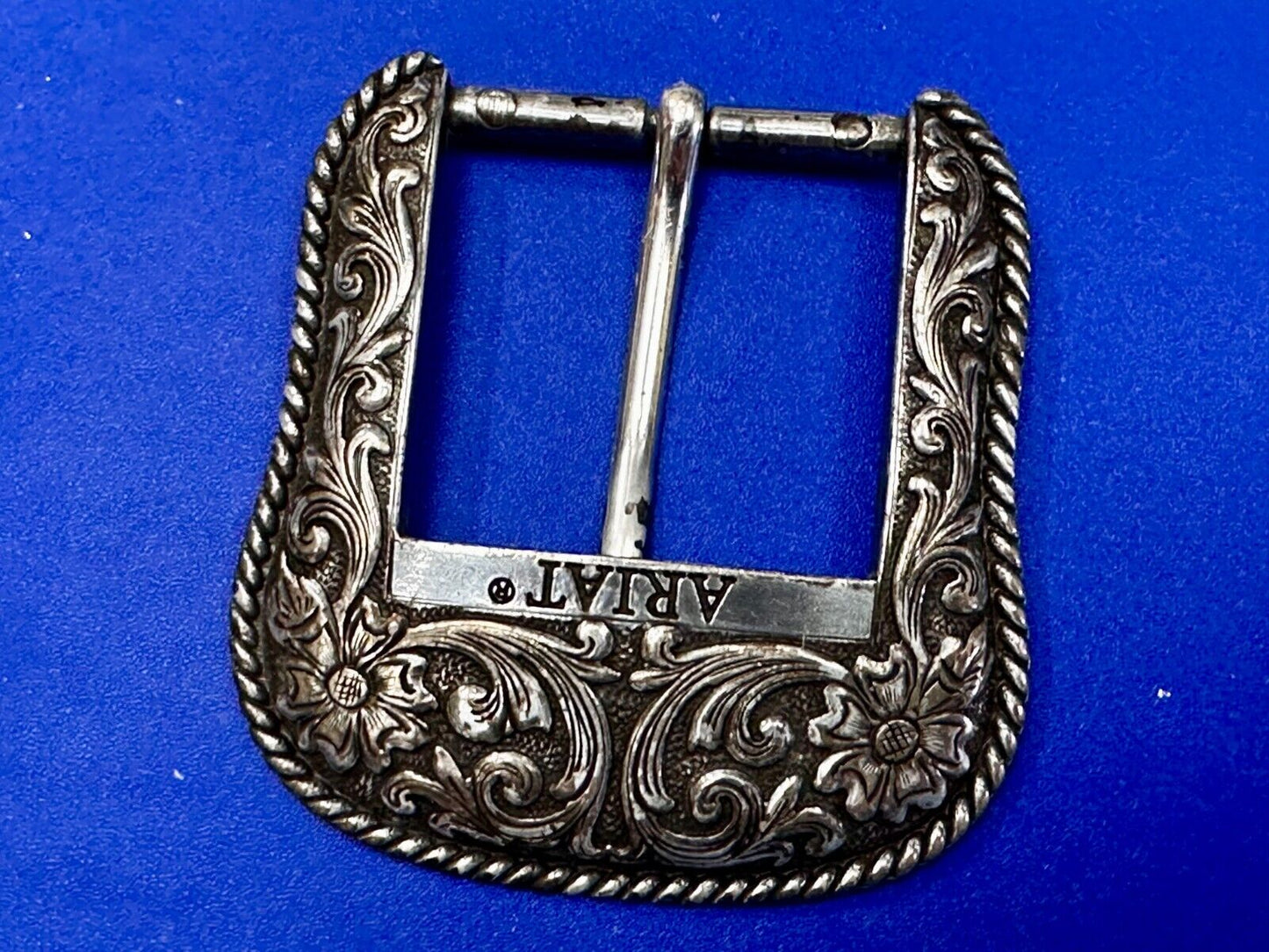 Ariat 2007 Ranger Style Detailed Flower Swirl Rope Outlined Belt Buckle