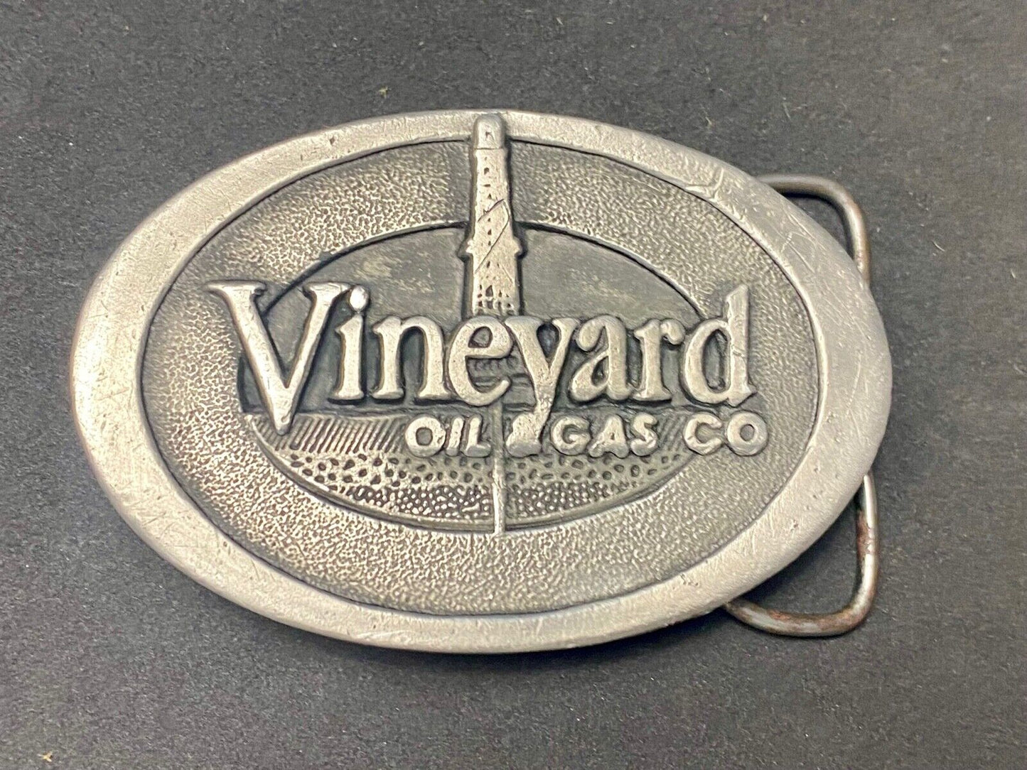 Vineyard oil pipeline rig gas company PA Promotional Advertising belt buckle 