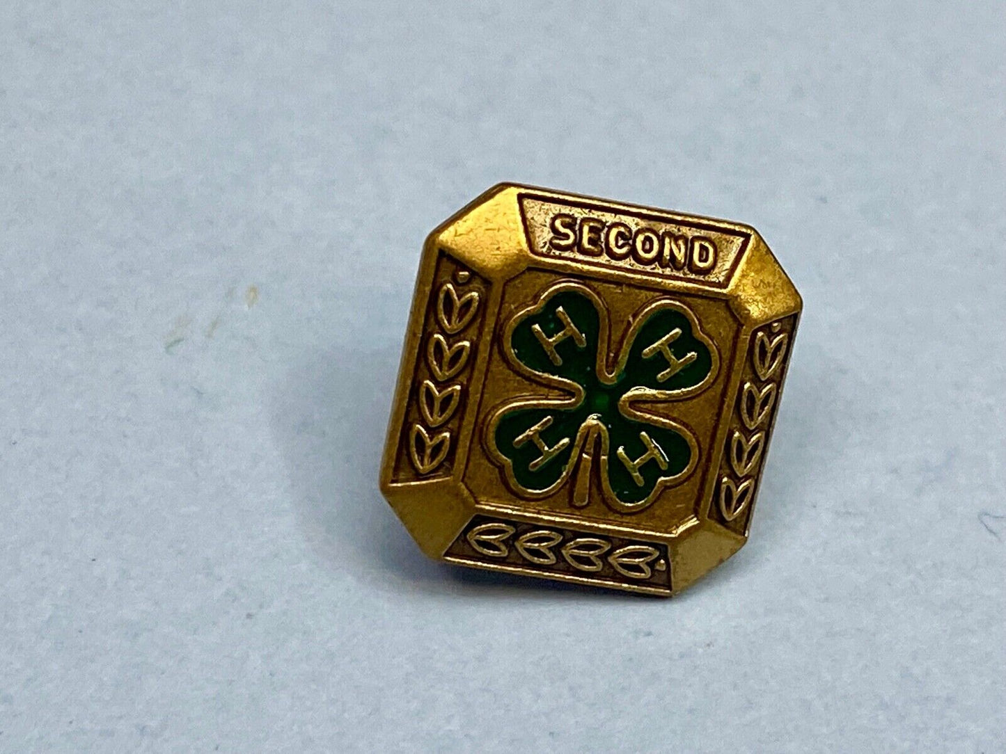 4-H Second Clover 1/2" Gold Tone Metal & Green Enamel Lapel Pin Pinback Award 