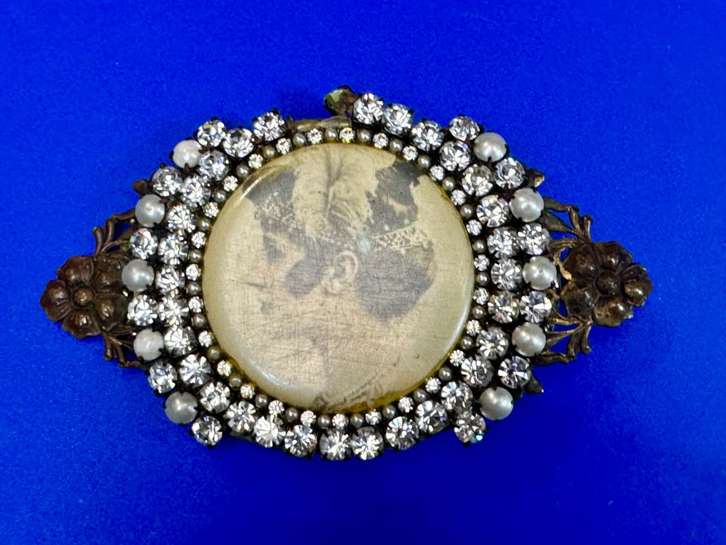 Victorian Woman Painting Cameo Vintage W Belt Buckle - Missing Rhinestone's
