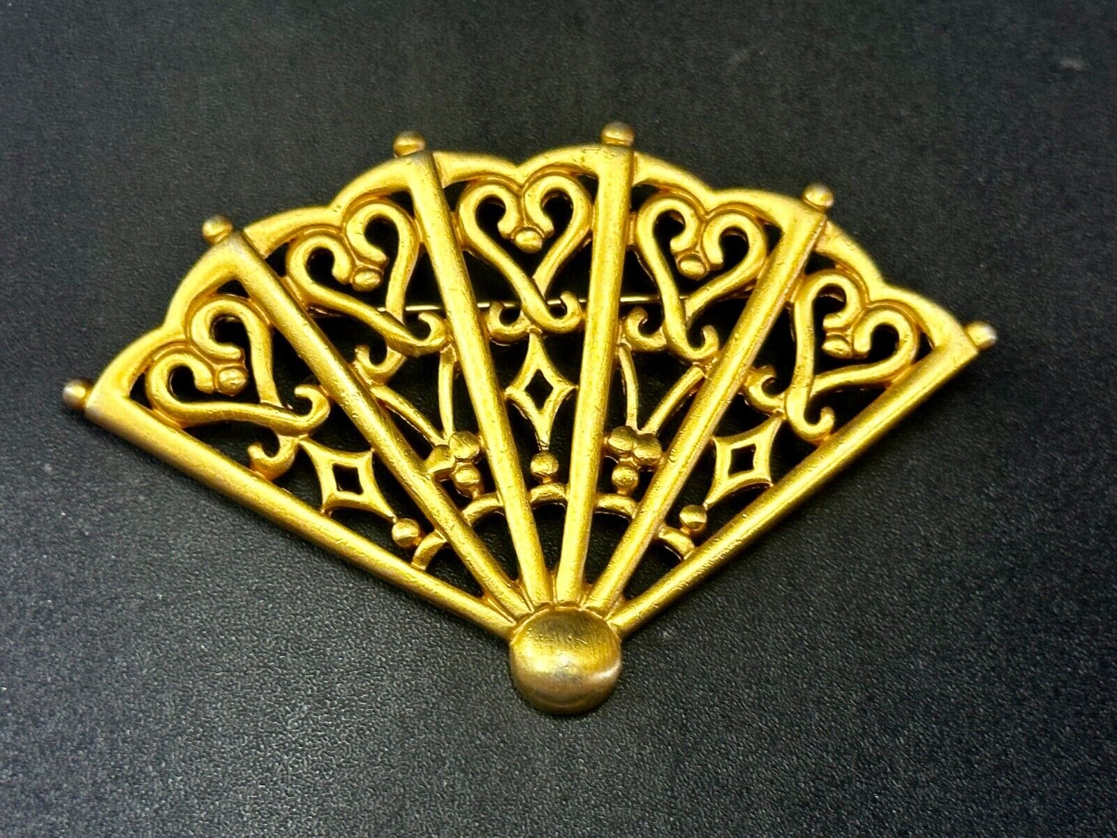 Anne Klein Brooch Pin Elegant Open Hand Fan Heart Matte Gold Tone Estate