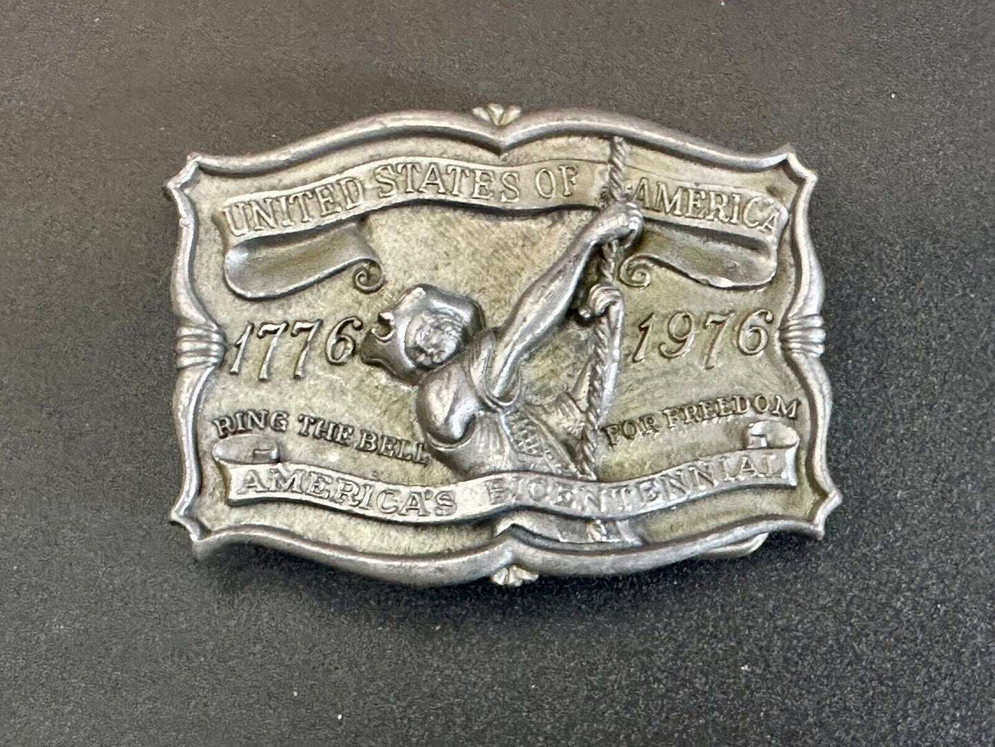 Americas Bicentennial 200 year Celebration 1976 belt buckle by Prov-Line