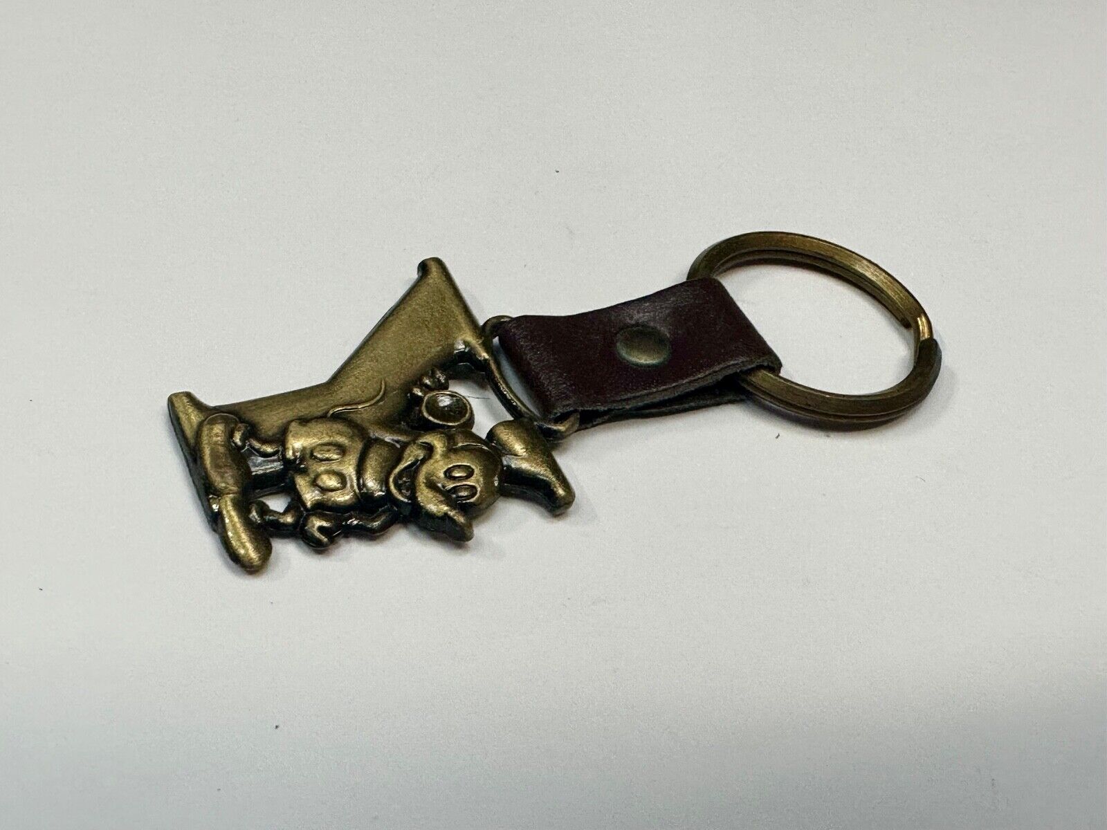 VINTAGE LETTER INITIAL Y  MICKEY MOUSE DISNEY KEYCHAIN BRASS and LEATHER FOB