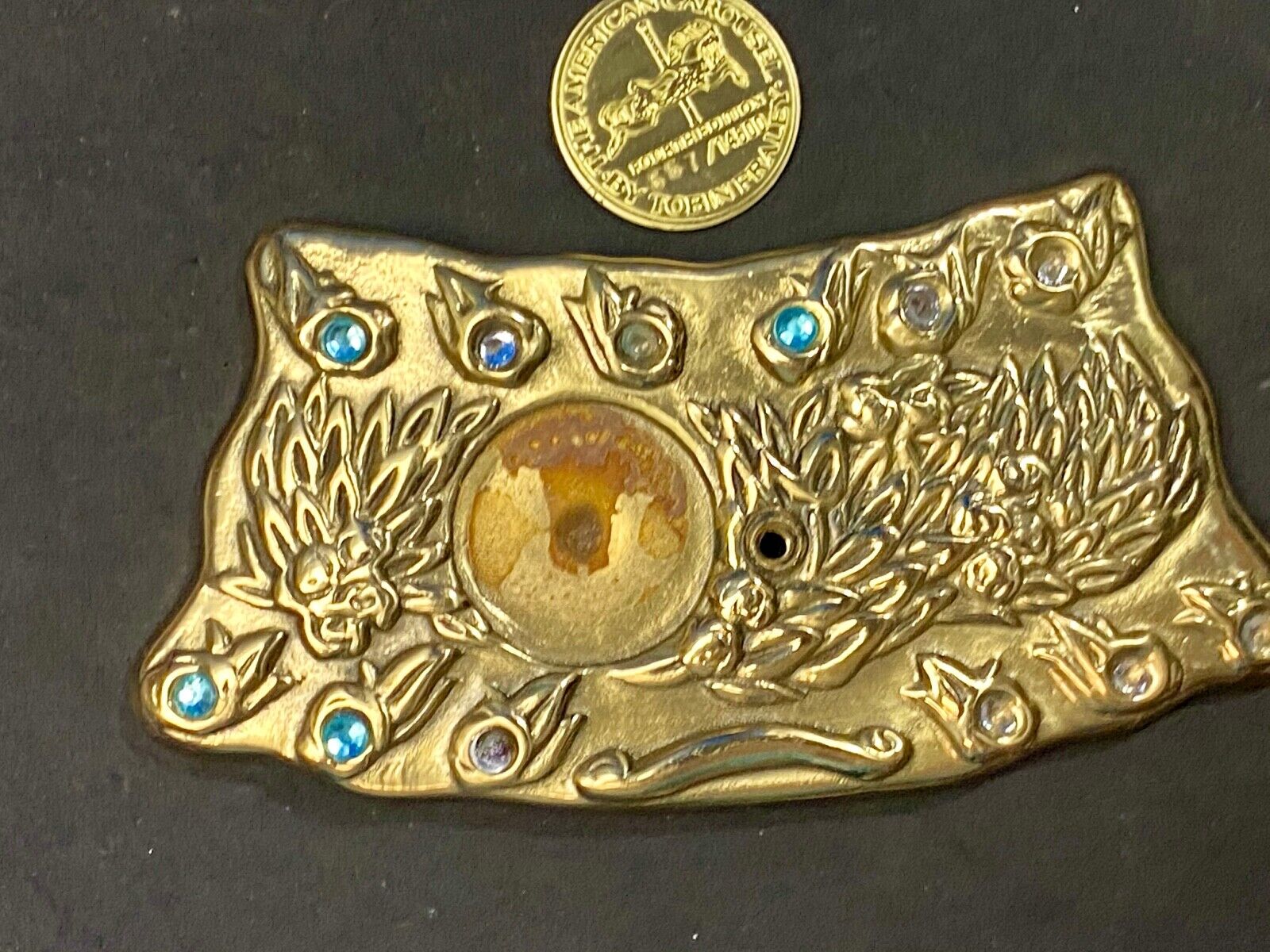 American Carousel 4th coin collectors centerpiece Large gold tone belt buckle